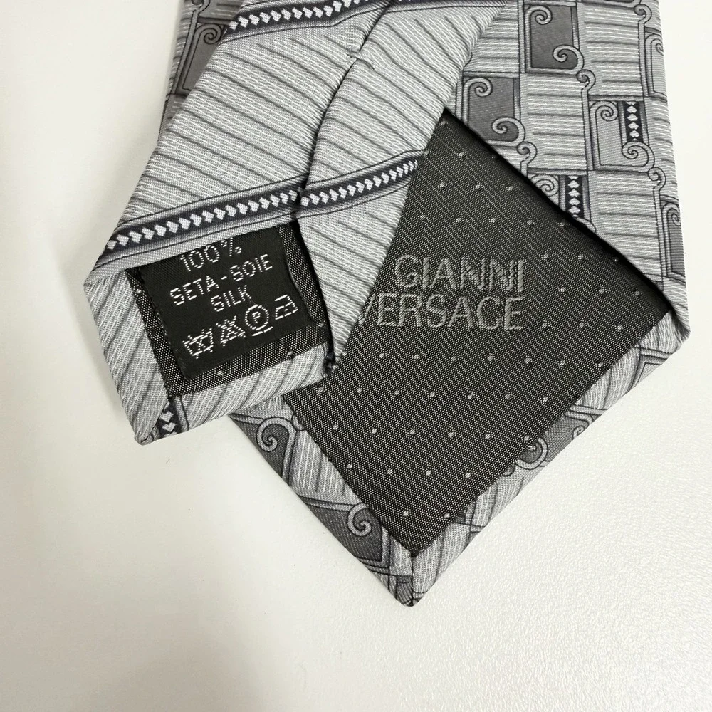 Gianni Versace Mens Tie Baroque Medusa Logo Gray Satin Silk 3 5/8